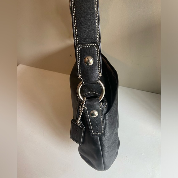 Coach black leather shoulder bag - Picture 6 of 11